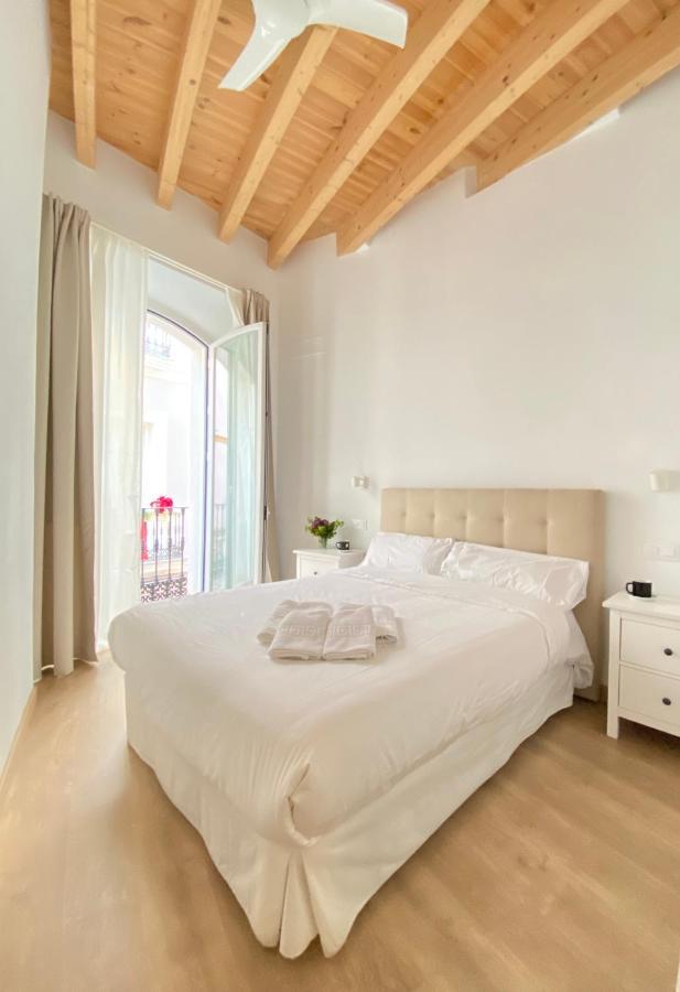 Top-Notch Downtown House With Private Rooftop Terrace And Parking Opt Siviglia Esterno foto