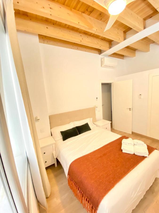 Top-Notch Downtown House With Private Rooftop Terrace And Parking Opt Siviglia Esterno foto